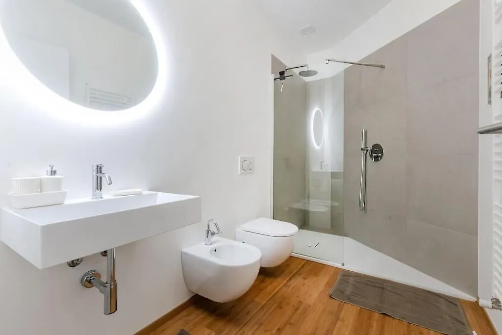 Appartamento Di Design A Pochi Passi Da Metro E Centro Milano Apartment Milan