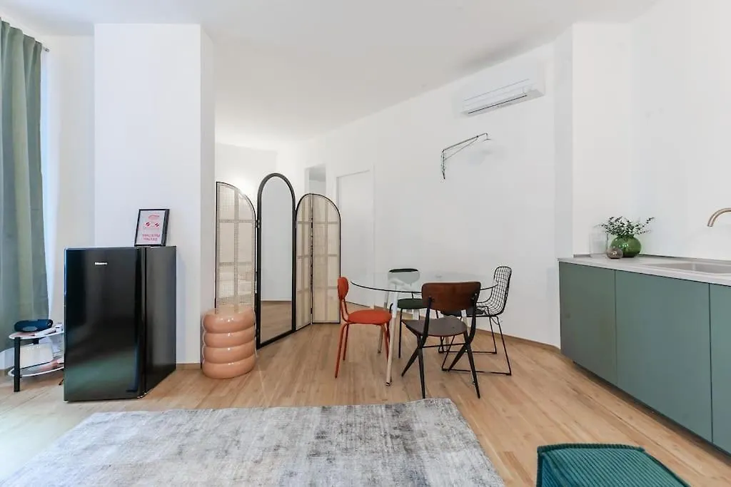 Appartamento Di Design A Pochi Passi Da Metro E Centro Milano Apartment Milan